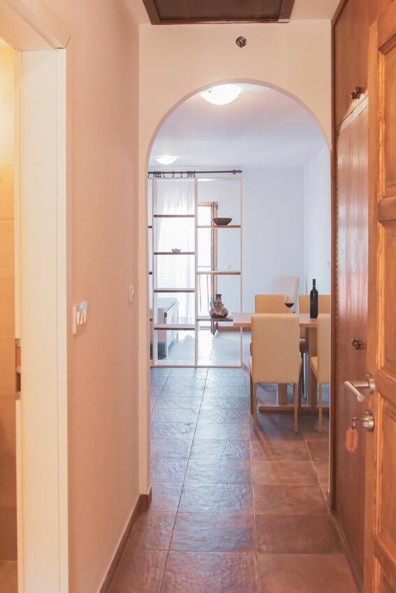 סביד Fully Renovated One Bedroom Apartment With A Seaview - A מראה חיצוני תמונה
