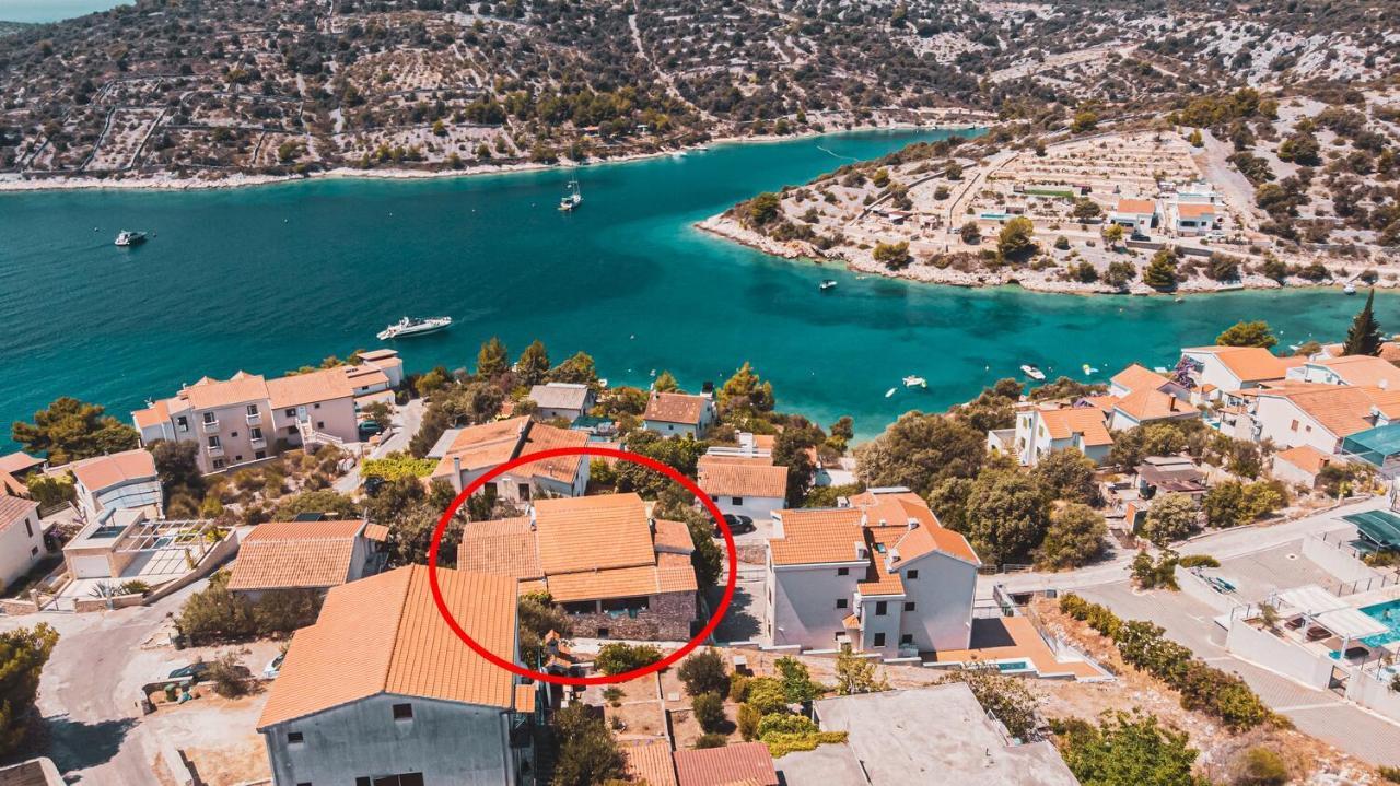 סביד Fully Renovated One Bedroom Apartment With A Seaview - A מראה חיצוני תמונה