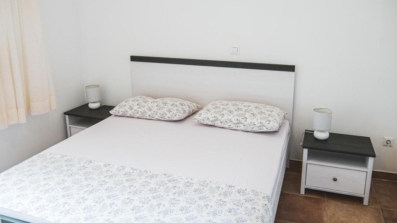 סביד Fully Renovated One Bedroom Apartment With A Seaview - A מראה חיצוני תמונה