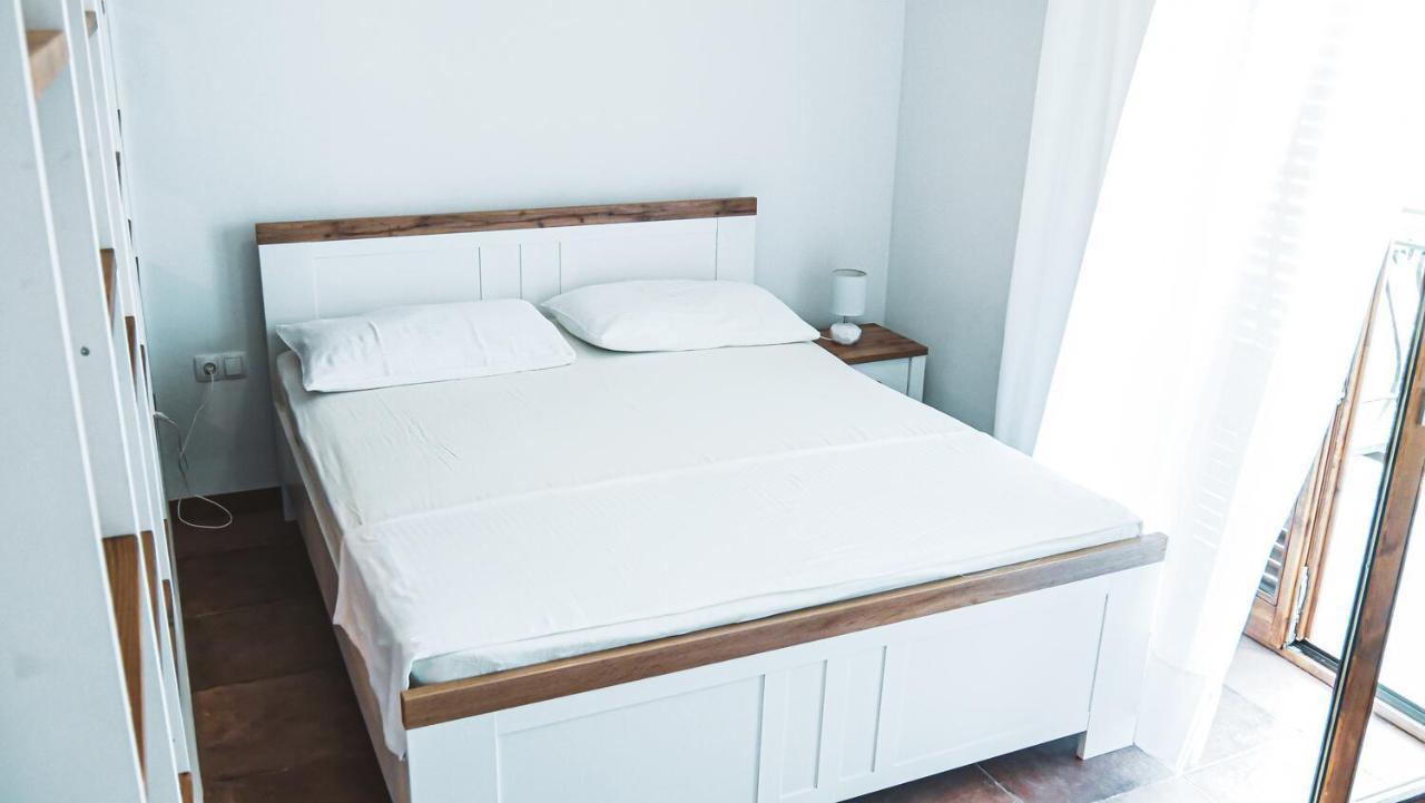 סביד Fully Renovated One Bedroom Apartment With A Seaview - A מראה חיצוני תמונה