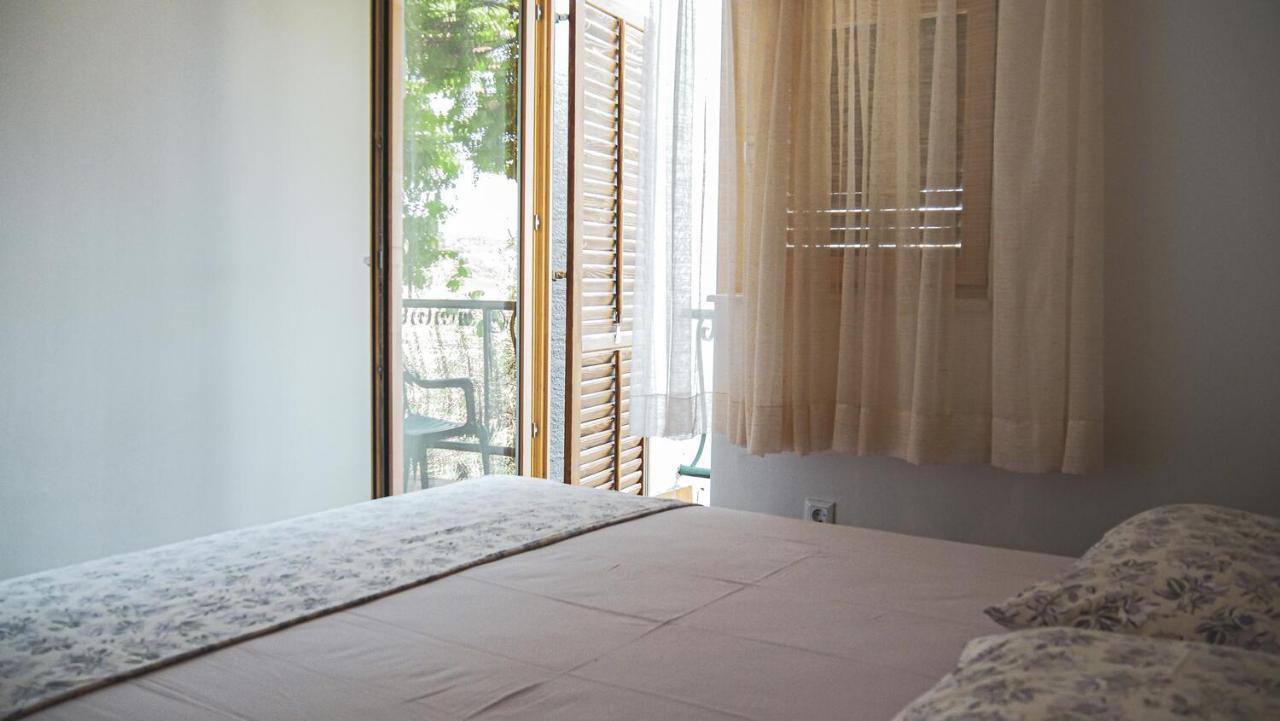 סביד Fully Renovated One Bedroom Apartment With A Seaview - A מראה חיצוני תמונה