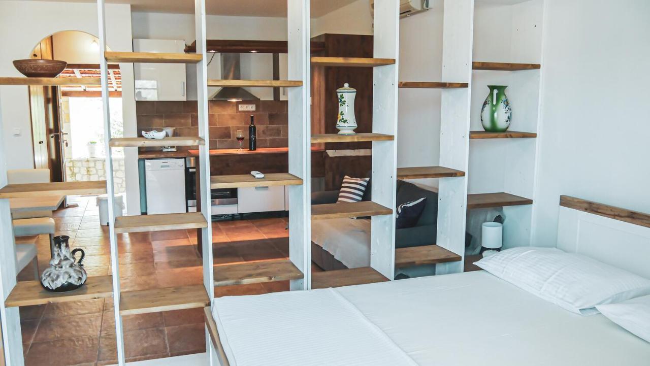 סביד Fully Renovated One Bedroom Apartment With A Seaview - A מראה חיצוני תמונה